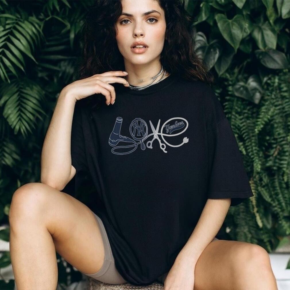 New York Yankees Love Hair Stylist Cosmetology Tools Graphic T Shirt