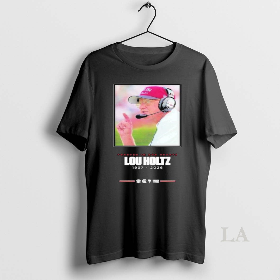 Original South Carolina Gamecocks Forever In Our Hearts Lou Holtz 1937 2026 Long Sleve