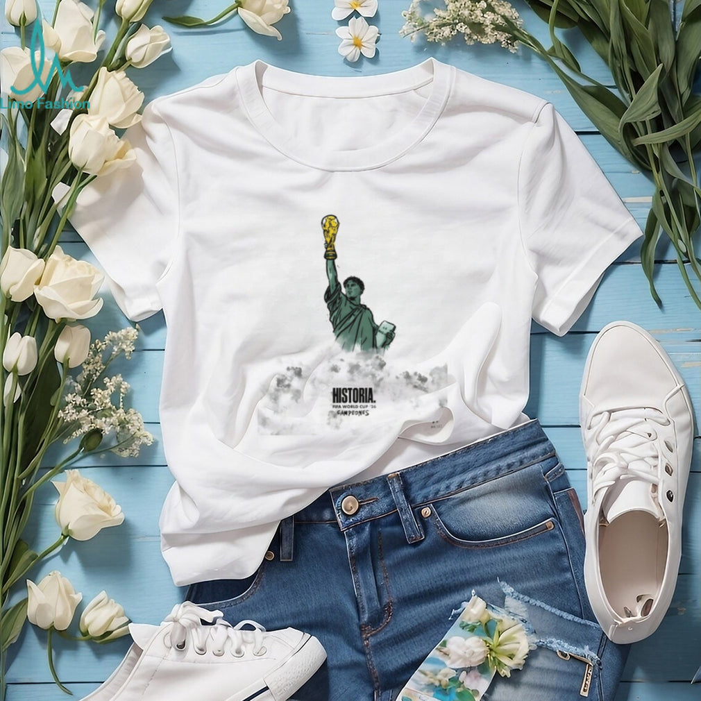 Statue of Liberty Lamine Yamal holding Trophy Spain Soccer World Cup 2026 Historia Campeones shirt